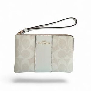 Coach Signature Wristlet Pouch Light Ivory Canvas Leather Trim NWT Zip Clutch